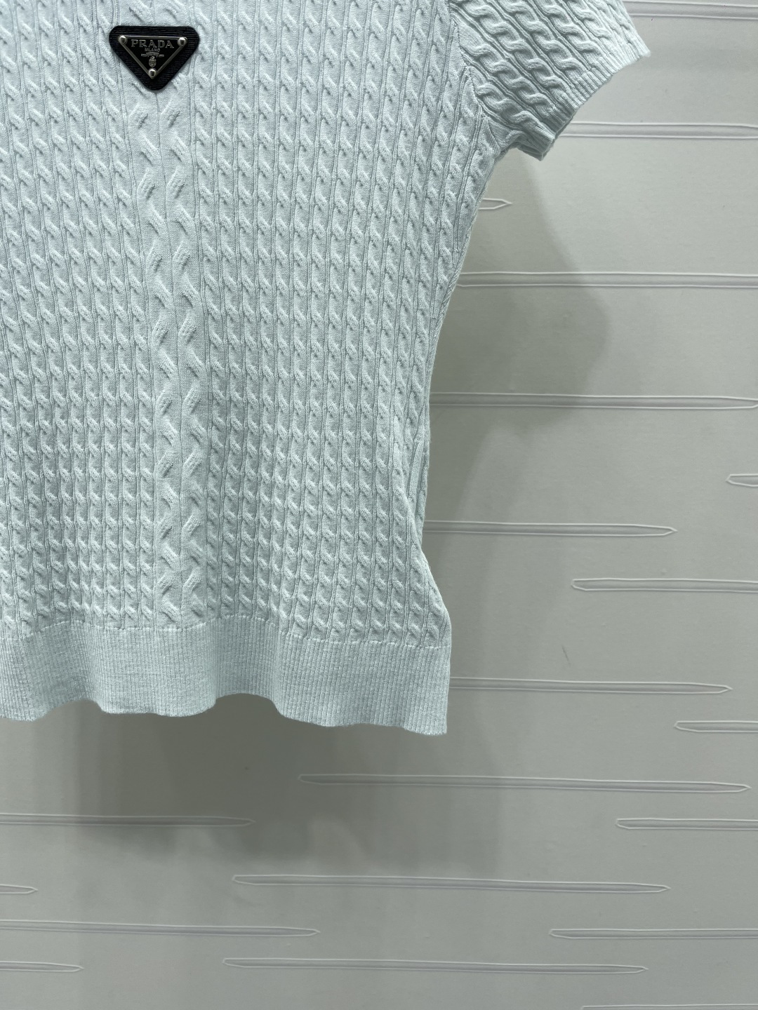 Women's short sleeves